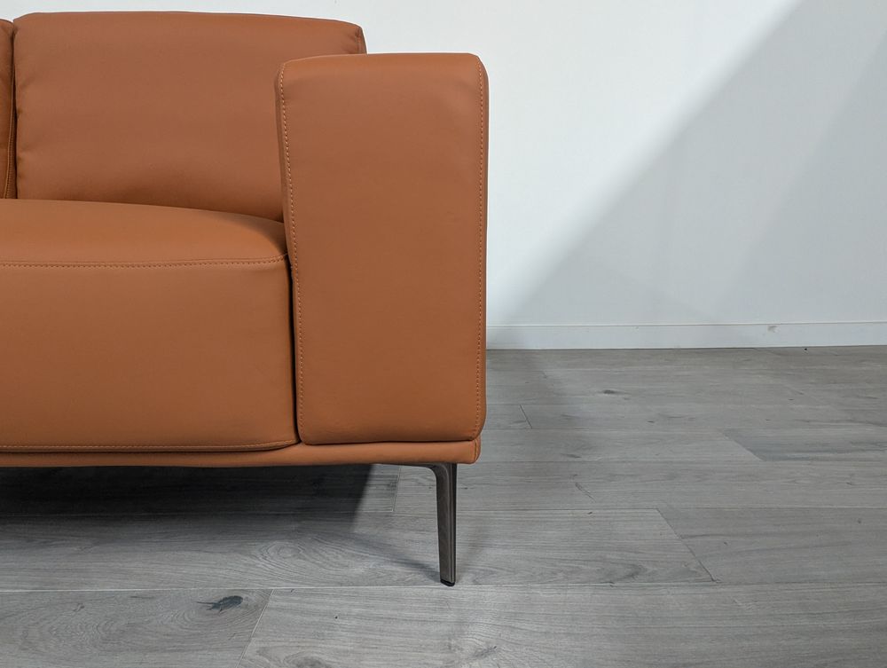 Mid-Century Grade B Modern Light Brown Faux Leather 3 Seater Sofa RRP £1000