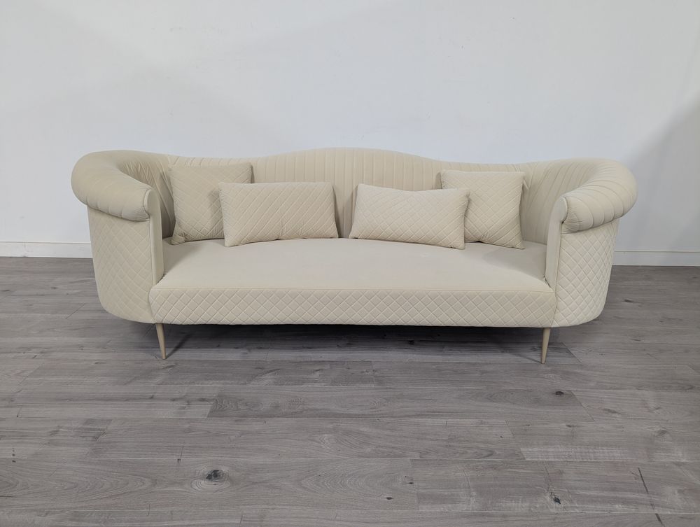  Luxury Grade B Curved Cream Tufted 3 Seater Sofa with Quilted Detail RRP £800