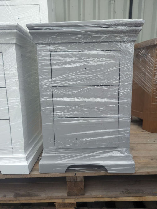 ROS-OUT-00071 Grade-C1 Roseland Furniture Colette 3 Drawer Bedside Table - Grey RRP £139.95