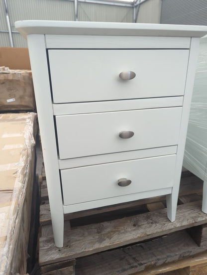 ROS-OUT-00148 Grade-C1 Roseland Furniture Chester White 3 Drawer Bedside Cabinet RRP £144.95