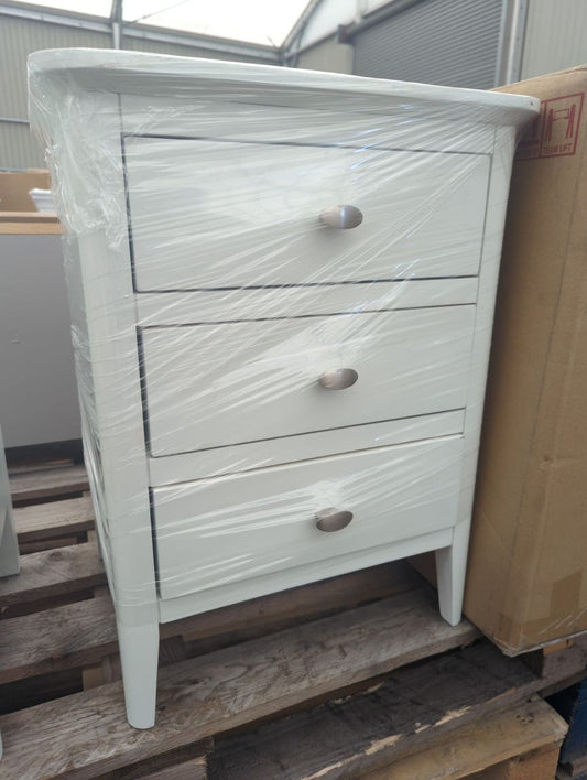 ROS-OUT-00147 Grade-C1 Roseland Furniture Chester White 3 Drawer Bedside Cabinet RRP £144.95