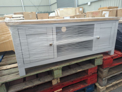ROS-OUT-00065 Grade-C0 Roseland Furniture Farrow Grey Painted 120CM TV Stand RRP £179.95