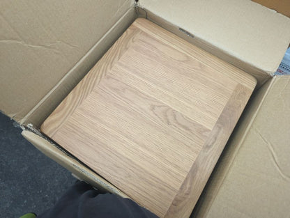 ROS-OUT-00136 Grade-C0 Roseland Furniture Surrey Oak Lamp Table RRP £84.95