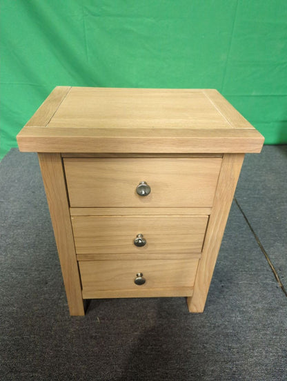 Lot of 11 x Roseland Furniture items grade-C1 Good with faults RRP £1644.45