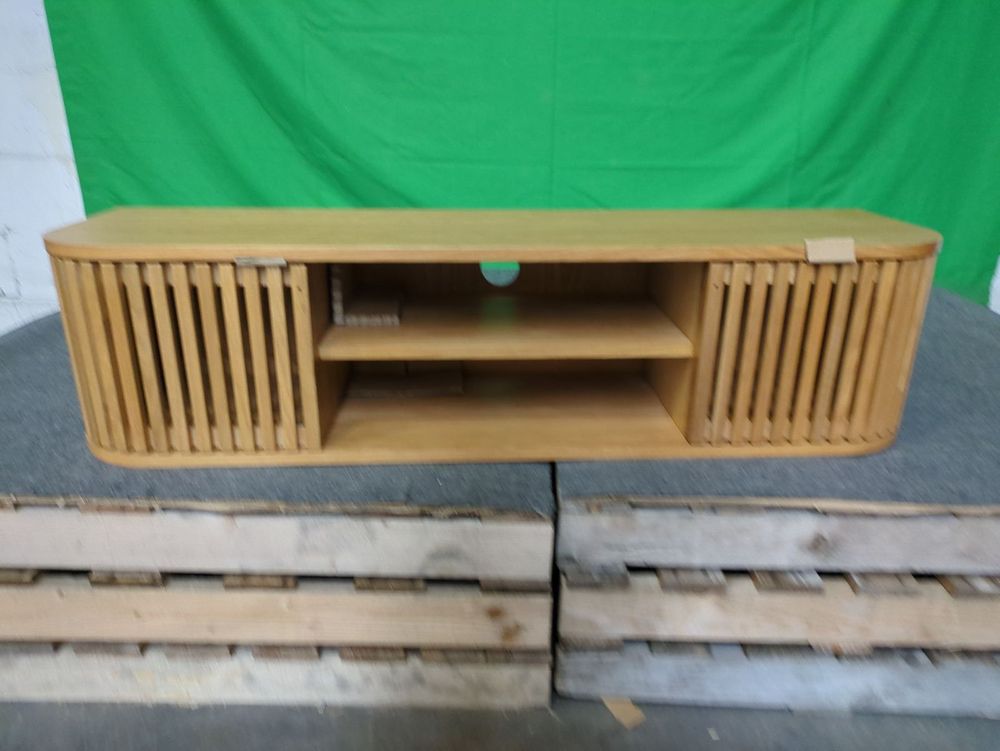 Lot of 9 x Roseland Furniture items grade-C1 Good with faults RRP £3374.55