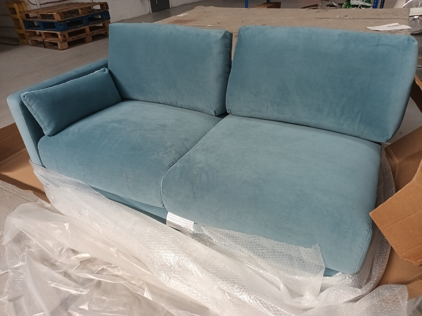 SWO-CC2-01053 Grade-BER Swoon Alesund Corner Sofa in Airforce Easy Velvet with Dark Legs RRP £3769.00