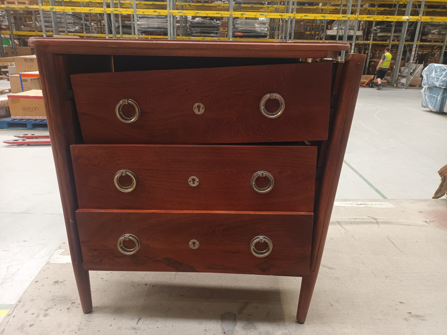 Lot of 4 x Swoon items grade-BER Spares or repair RRP £1696.00