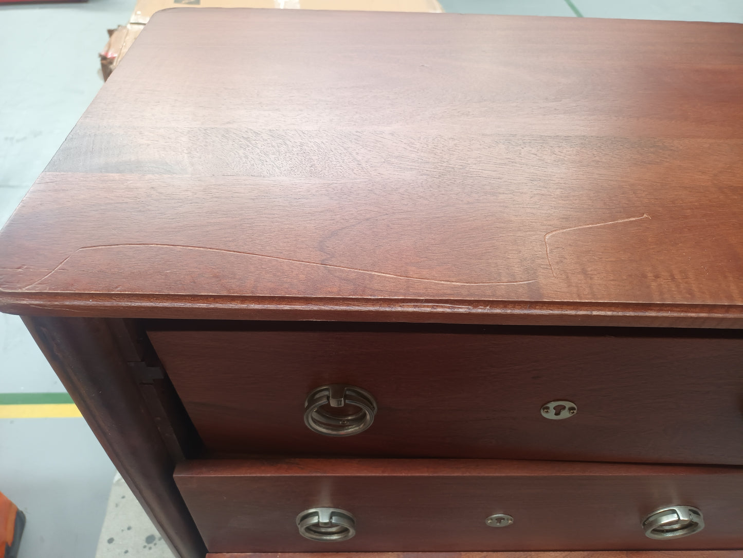 Lot of 4 x Swoon items grade-BER Spares or repair RRP £1696.00