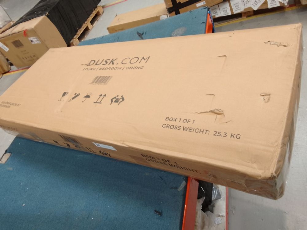 Lot of 10 x Dusk items grade-BER Spares or repair RRP £1822.00