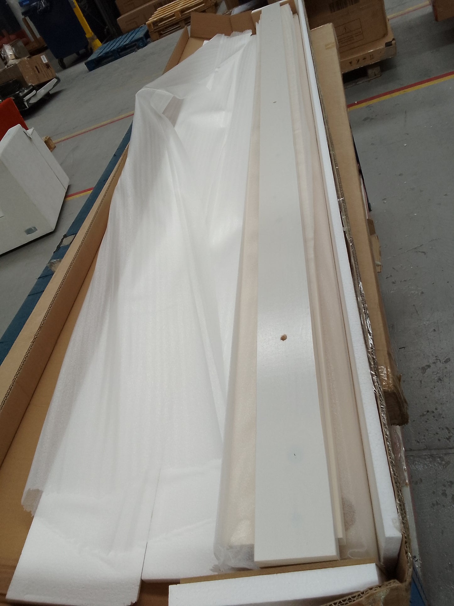 DUS-CC2-05152 Grade-B Dusk Salcombe Wooden Bed Frame King Size in Stone RRP £239.00