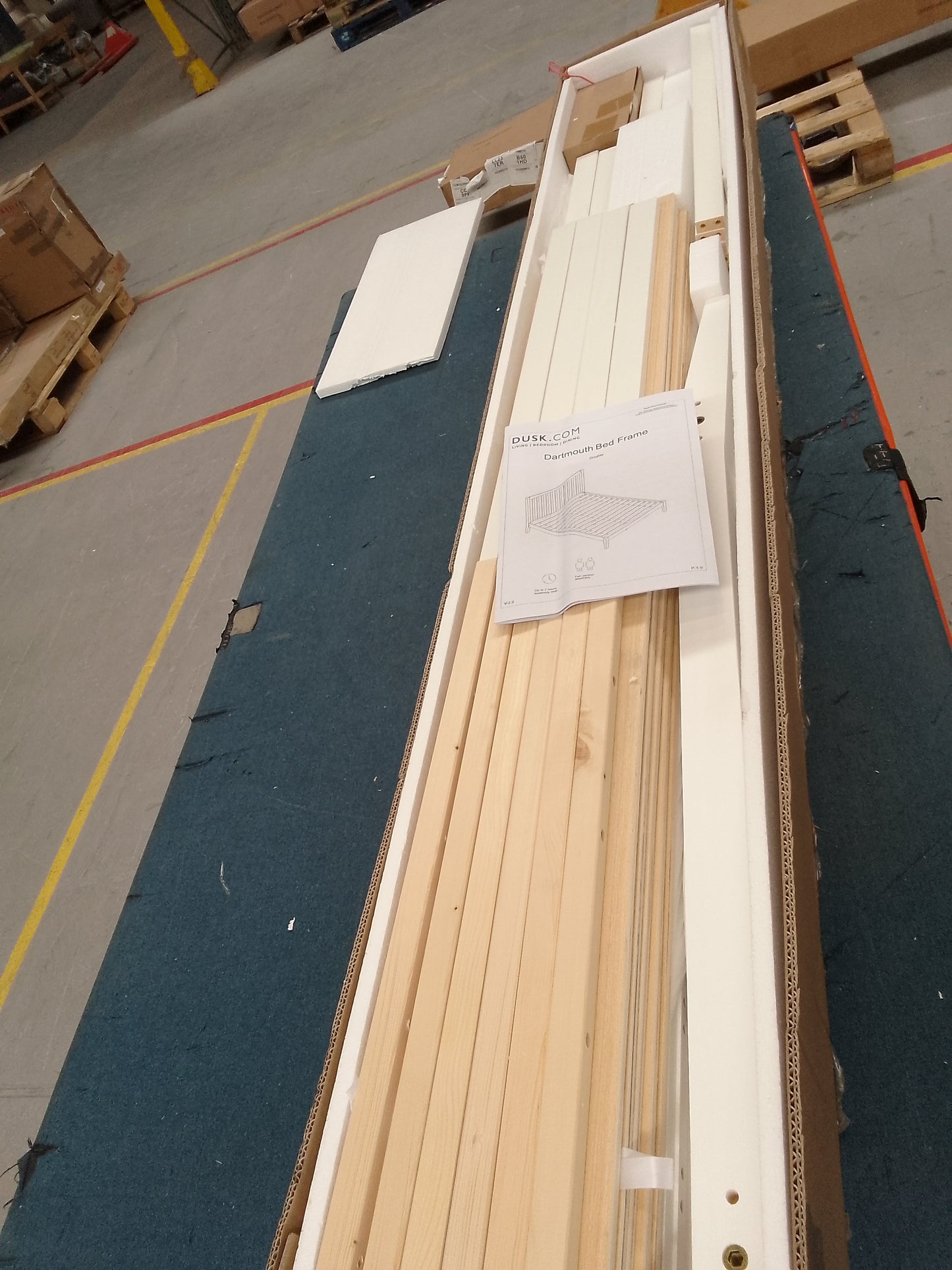 DUS-CC2-05357 Grade-B Dusk Dartmouth Double Bed Frame - White RRP £199.00
