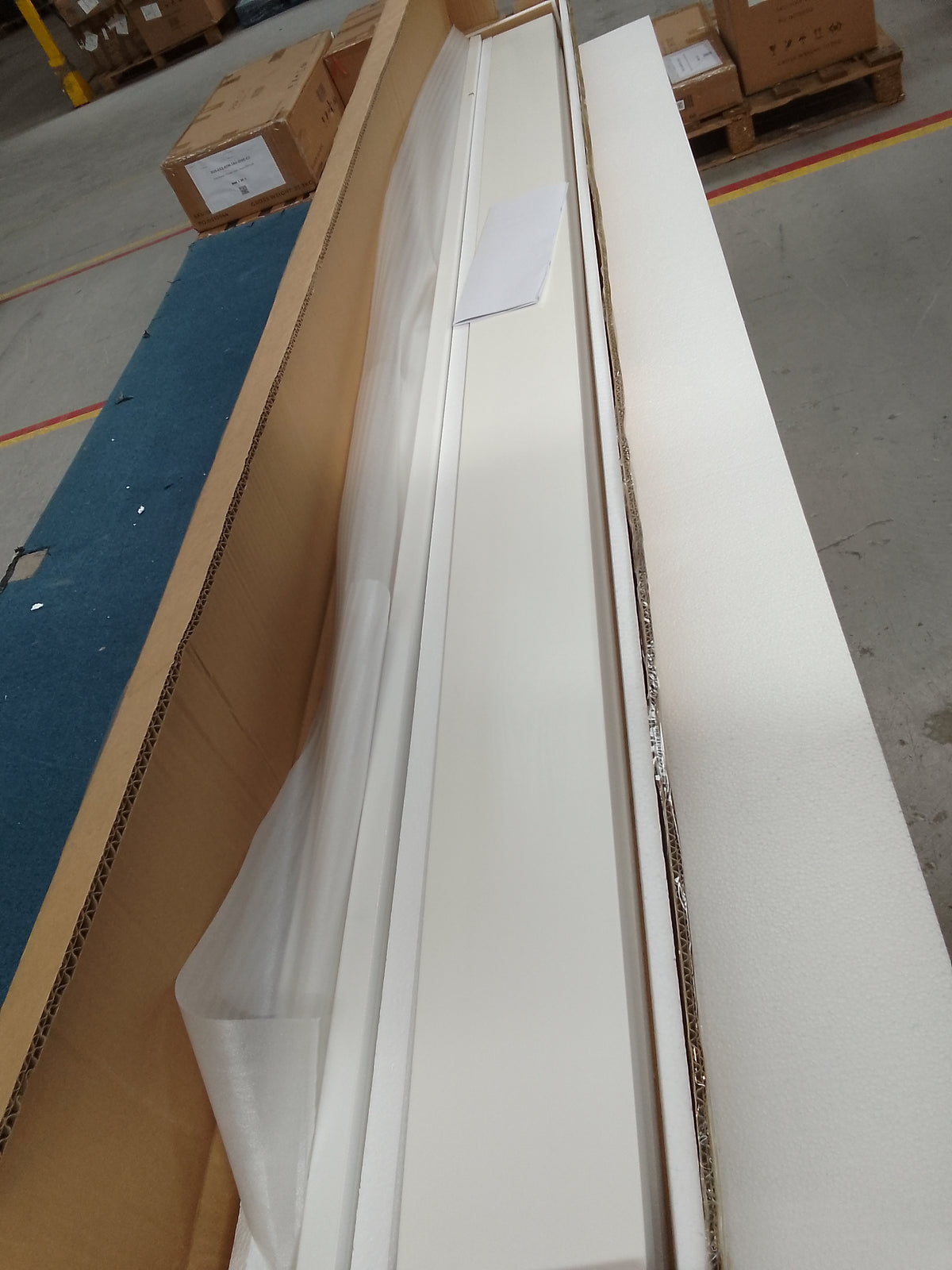 DUS-CC2-08071 Grade-B Dusk Salcombe Bed Frame - White - Kingsize RRP £239.00