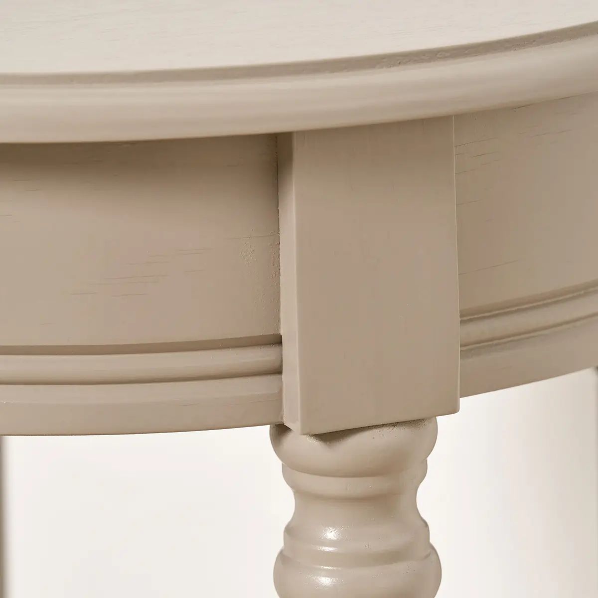 ROS-OUT-01016 Grade-B Roseland Furniture Heritage Pine Round Side Table Putty RRP £80.00