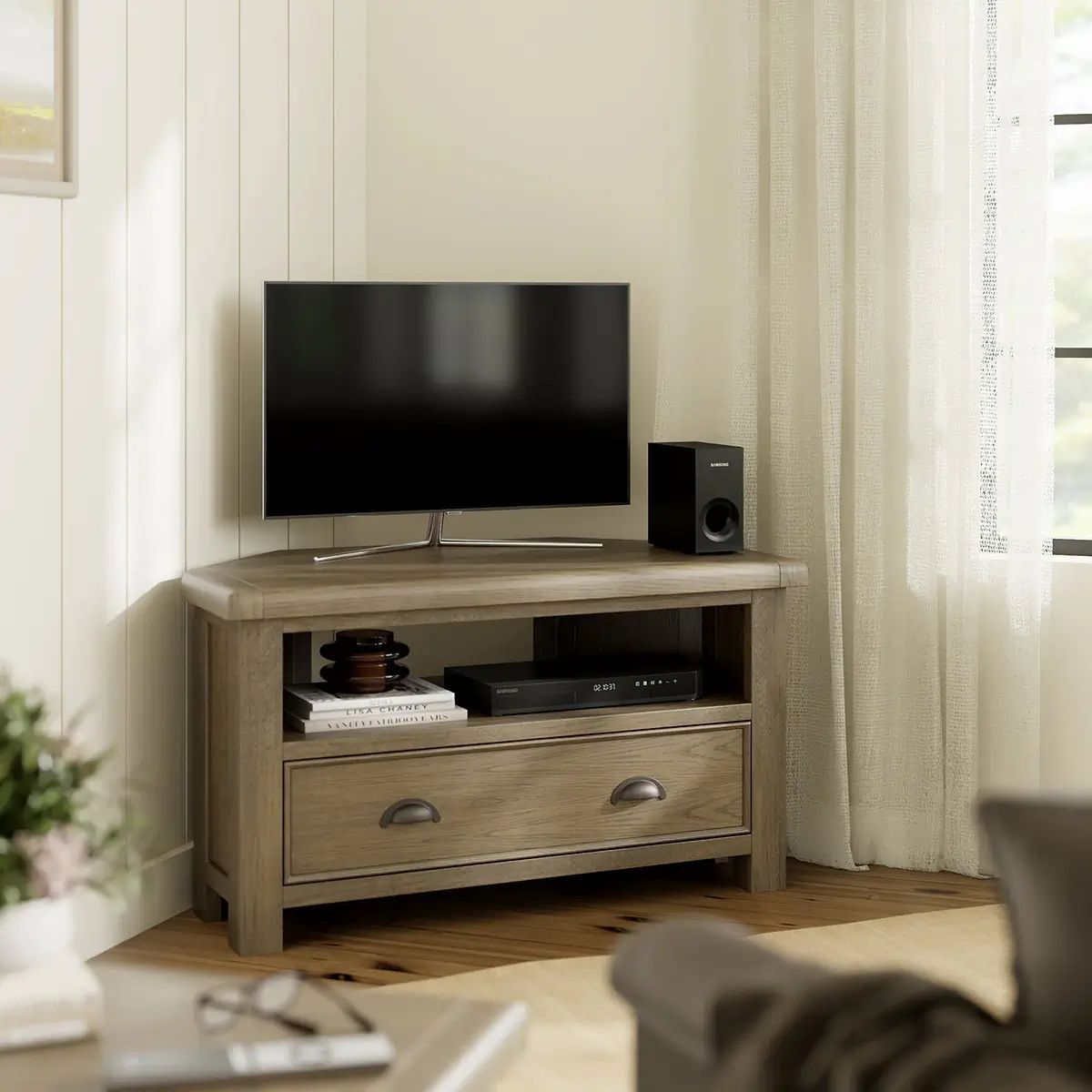 ROS-OUT-00747 Grade-B Roseland Furniture Taunton Smoked Oak 90cm Corner TV Unit RRP £319.00