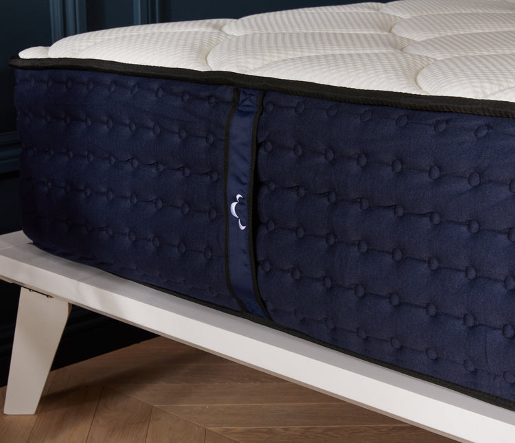 DRE-CCG-00109 Grade-C0 DreamCloud Luxury Hybrid Super King 6ft Mattress RRP £799.00