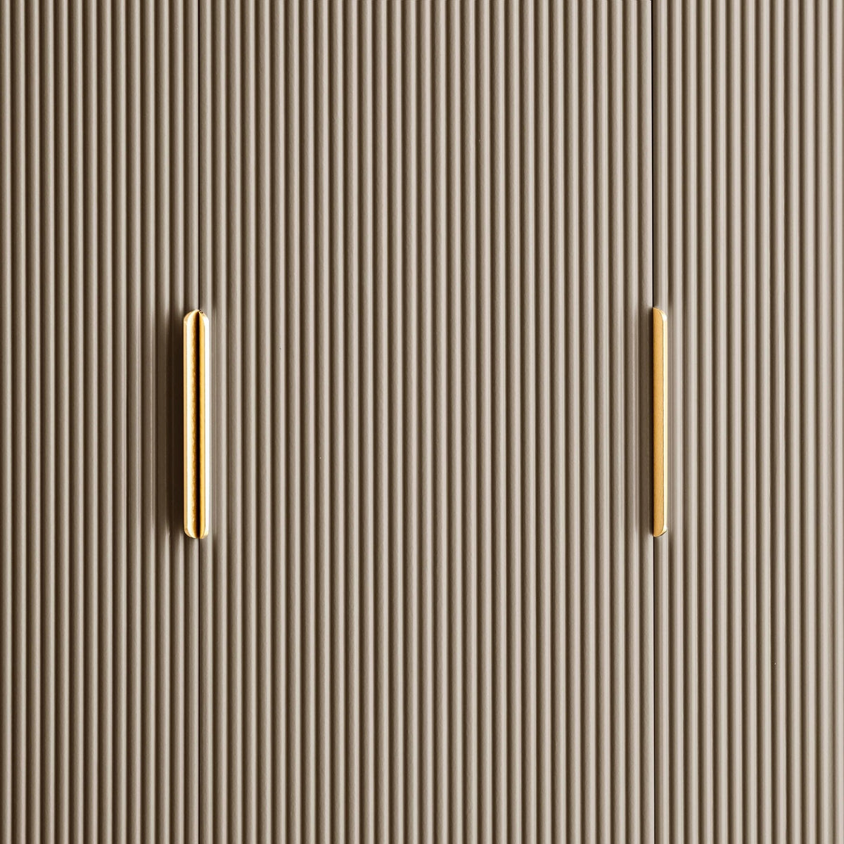 Dusk Hattie Grade B Taupe & Gold Effect 3 Door Triple Wardrobe RRP £389