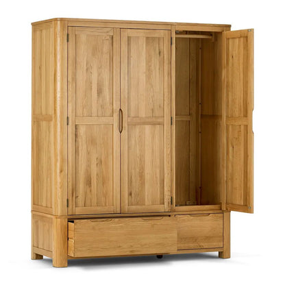  Oak Furnitureland Grade B Romsey Natural Solid Oak Triple Wardrobe RRP £1700