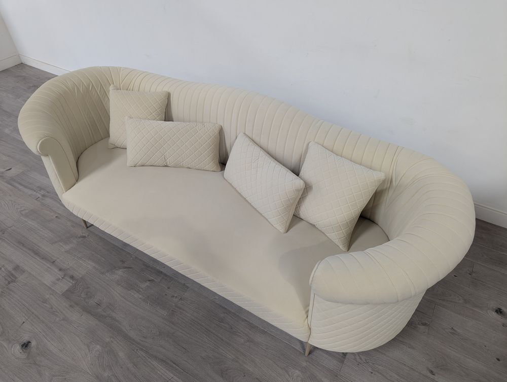  Luxury Grade B Curved Cream Tufted 3 Seater Sofa with Quilted Detail RRP £800