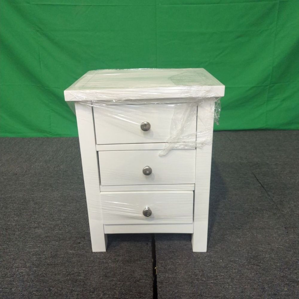 ROS-OUT-00573 Grade-C1 Roseland Furniture Cornish 3 Drawer Bedside Table RRP £109.95