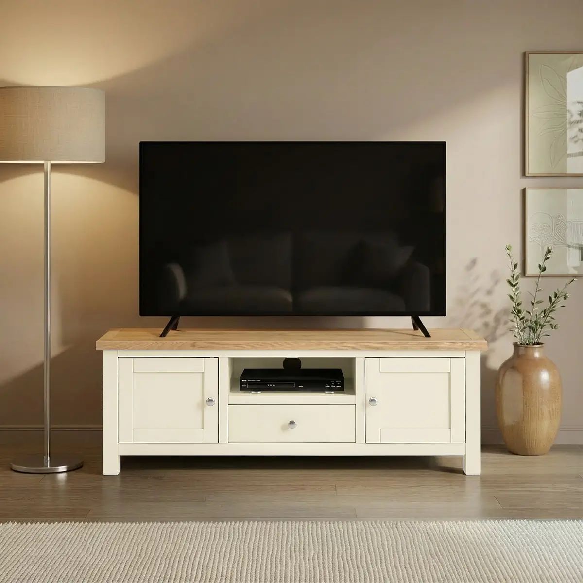 Roseland Grade B Furniture Farro Cream 140cm Wide TV Stand RRP £230